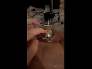 TS Mariaqt chastity fuck machine cum